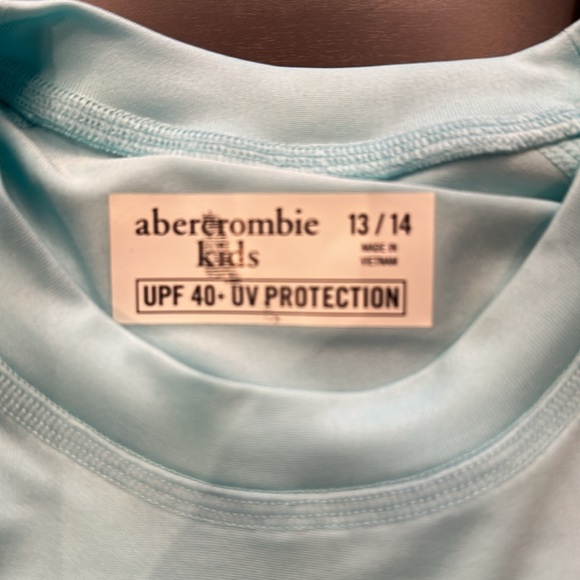 Abercrombie Rash Shirt Sz 13/14 NWT - Picture 3 of 6